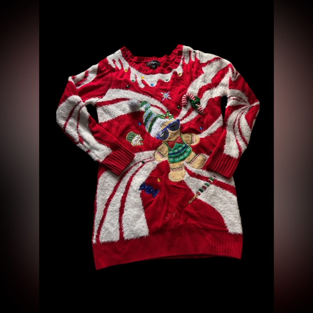✨Red and white Christmas sweater with Gingerbread Design✨